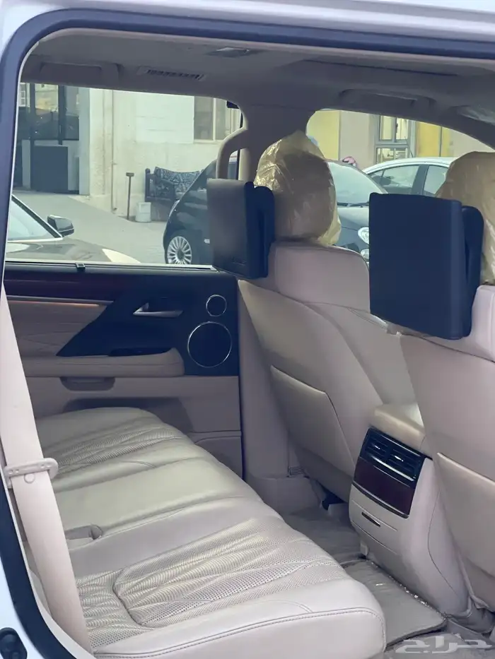 لكزس LX 570 S super sport - 2019 11