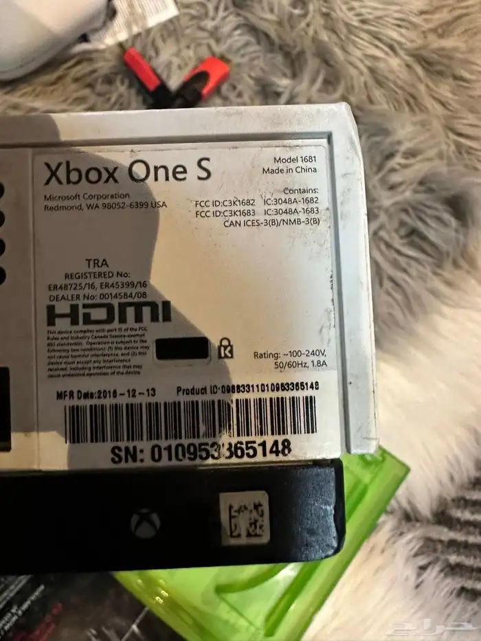 اكس بوكس ون اس على السوم مع ثلاث اشرطه.ويده 5