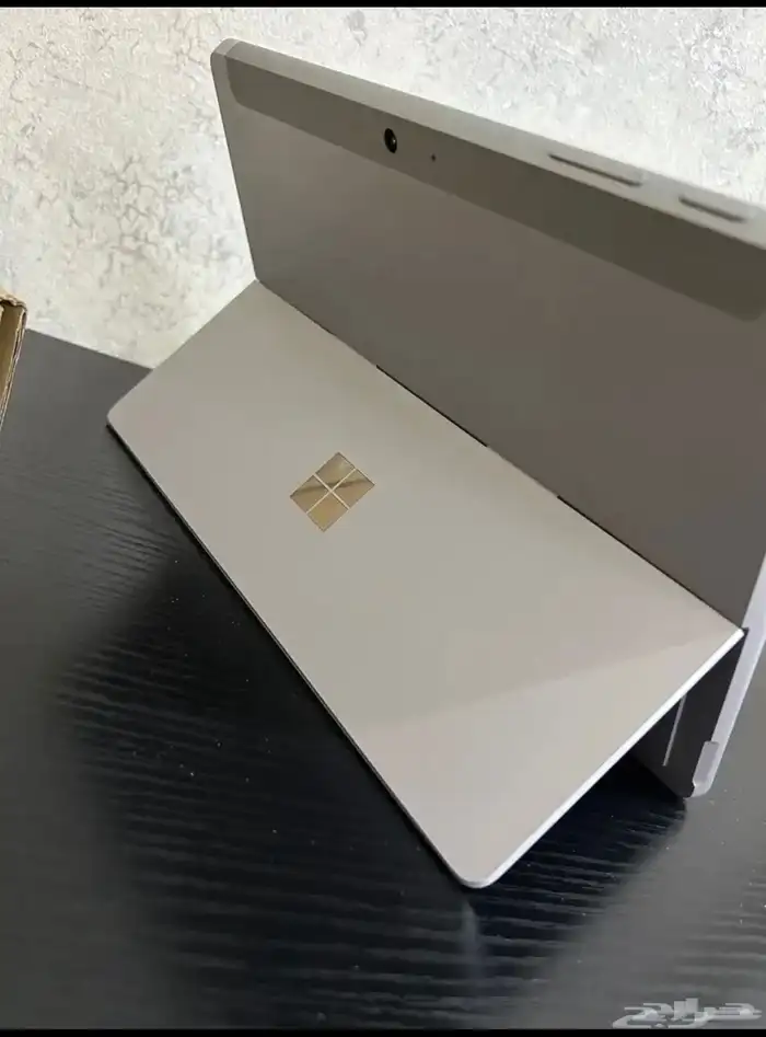 تابلت مايكروسوفت سيرفس جو 2 الخرج 1