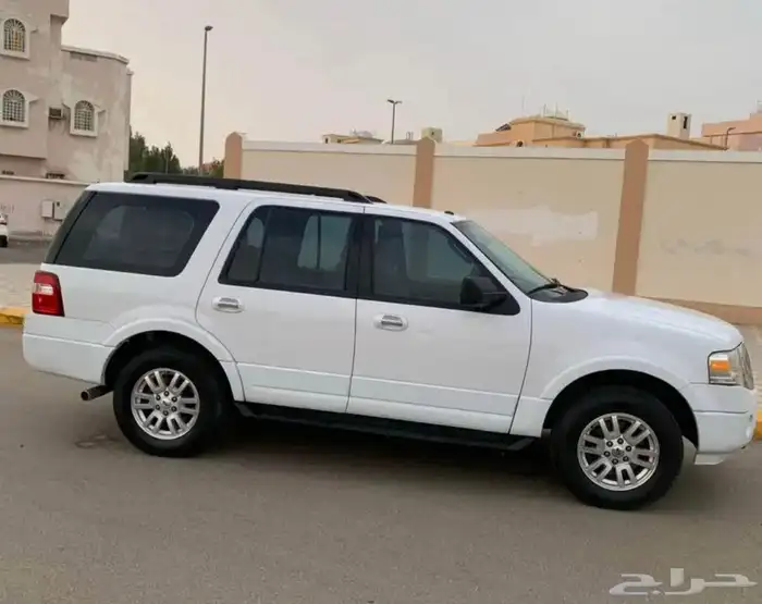 فورد اكسبدشن موديل 2013 بحالة ممتازة 0