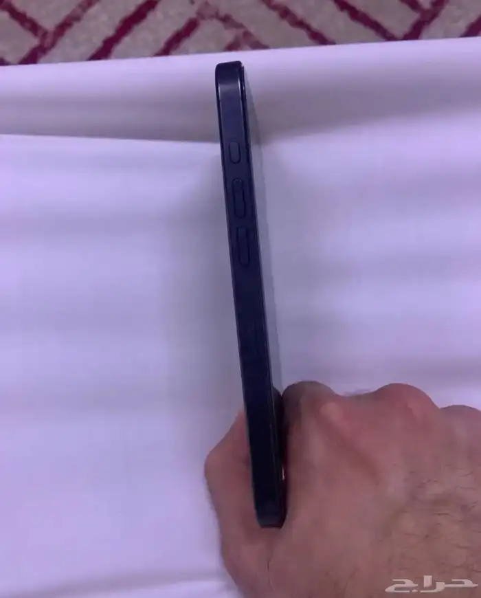 للبيع آيفون 15 برو 3