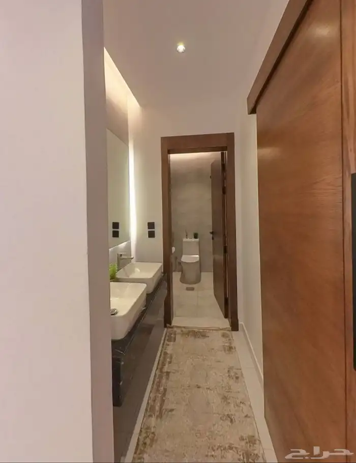 شقة للبيع في جدة 4 غرف وصالة وموقف خاص بسعر مميز جدا 4