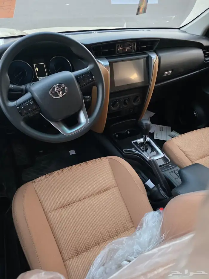 تويوتا فورتشنر بنزين بدون دبل 25 6