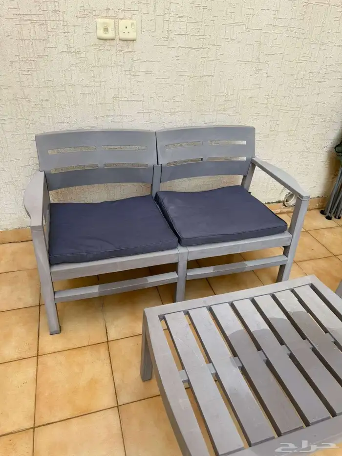 جلسة خارجية وكنب مفرد وكرسي العاب وطاولة صالة كبيره للبيع 9