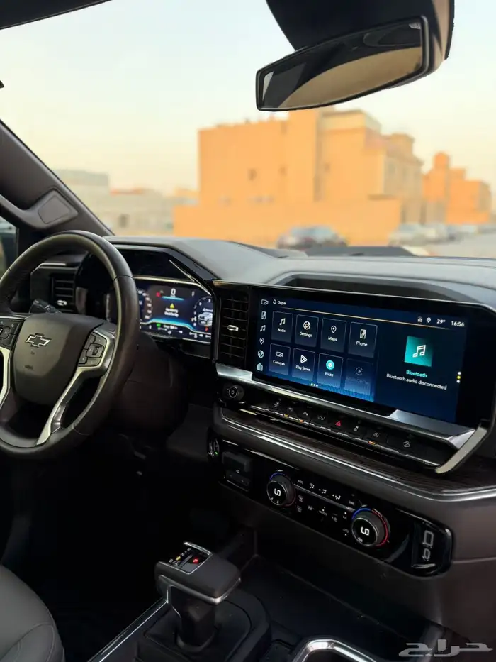 شفروليه سلفرادو 2024 ترل بوس V8 دبل وكاله للبيع 15