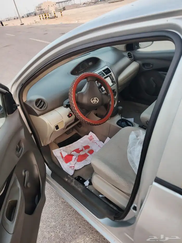 يارس 2009 قير تامتيك للبيع 4