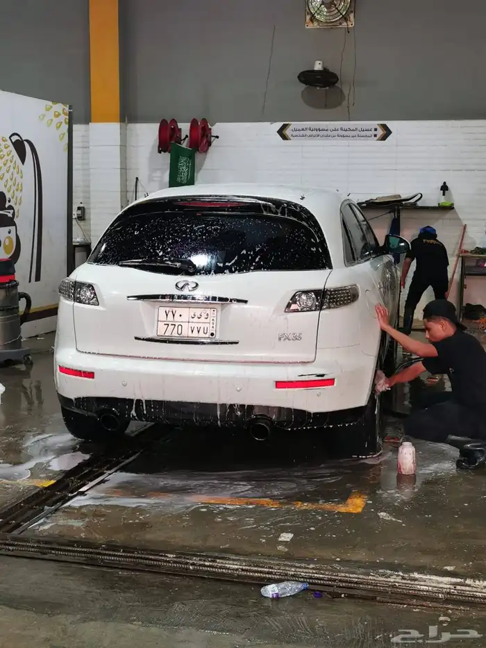 انفنتي جيب سيدان 2007 كل شي فيها وكاله تحتاج مكينه فقط 12الف 0