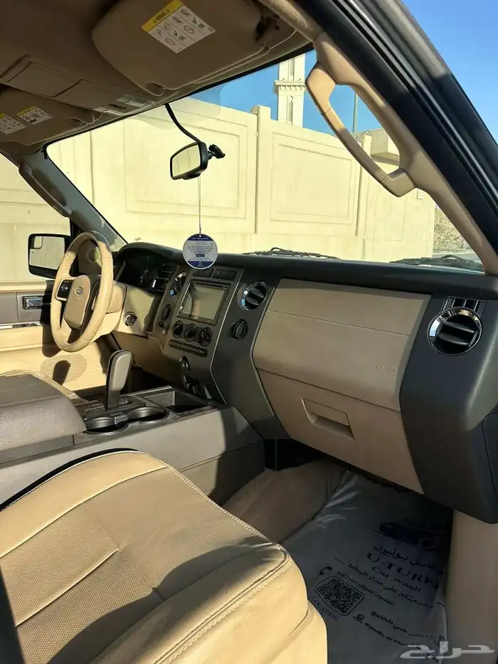 فورد اكسبيدشن قصير 2013 ( دبل ) شبه الجديد 2 مالك من الوكالة 6