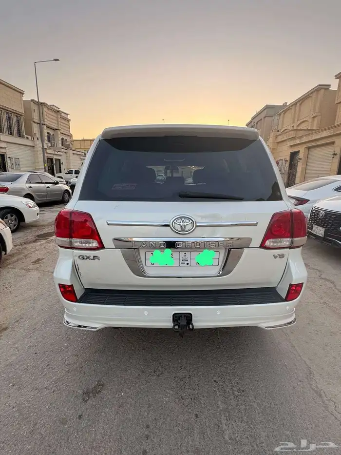 بيع لاندكروزر 2010دبل V8بستون 6