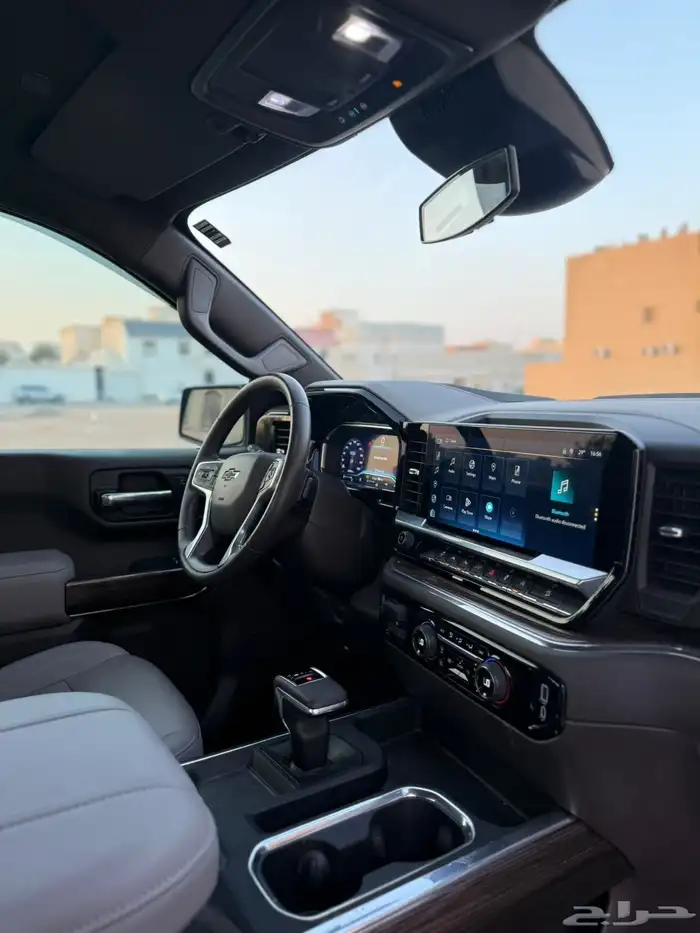 شفروليه سلفرادو 2024 ترل بوس V8 دبل وكاله للبيع 11