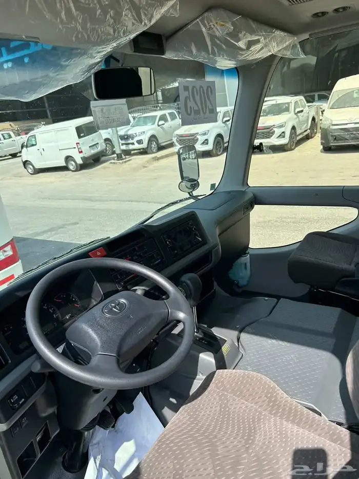 باص كوستر 21 راكب 2025 قير اتوماتيك ديزل. أقل سعر 5