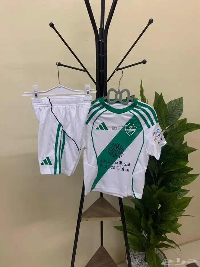 اختر طقم ناديك المفضل بسعر مره مميز 6