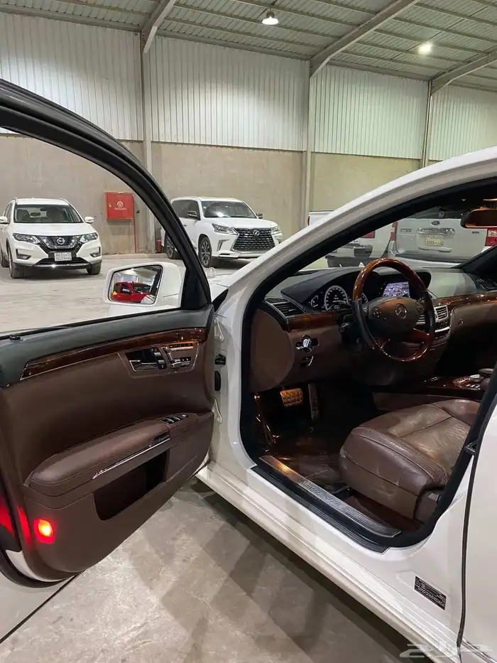 للبيع مرسيدس 2012 فل كامل S500 8