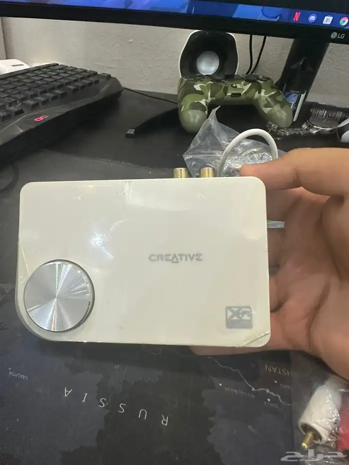 كرت اسود ابيض ماليزي 1