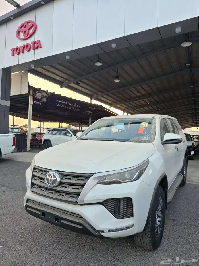تويوتا فورتشنر بنزين بدون دبل 25 2