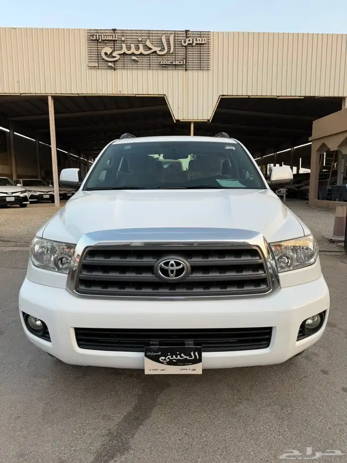 تويوتا سكويا 2013 نص فل سعودي ابيض عداد 255 الف 4