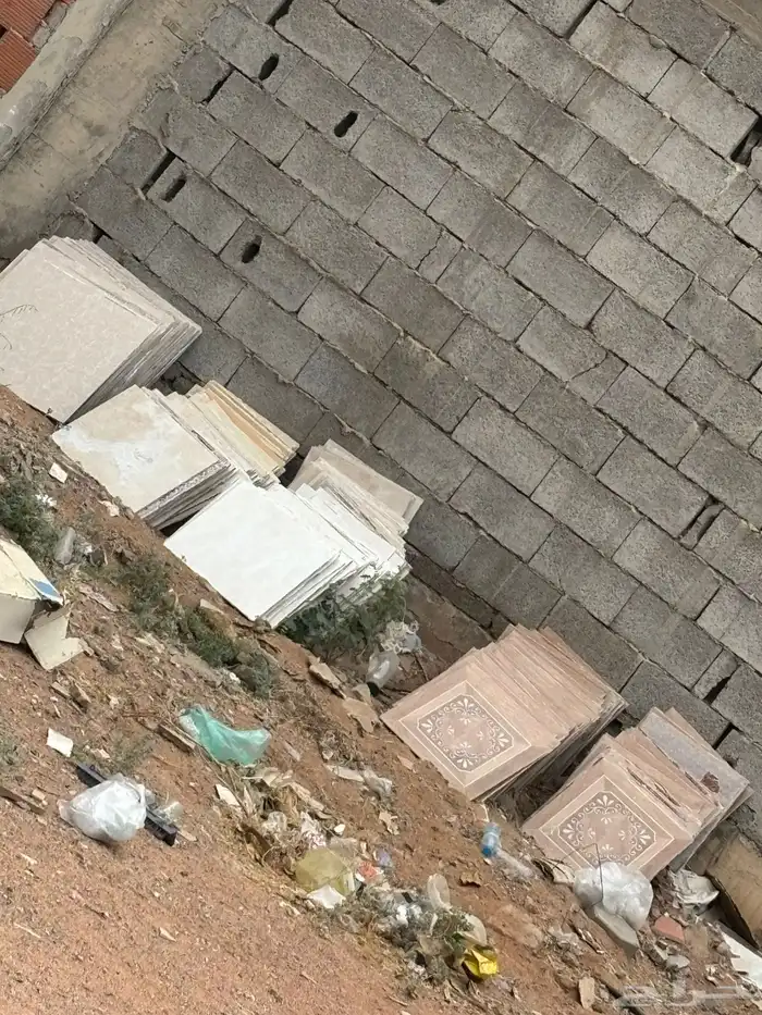 سيراميك مستعمل 100 متر مربع 1
