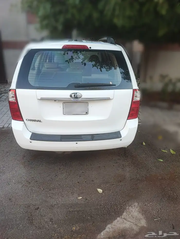 كيا كرنفال 1