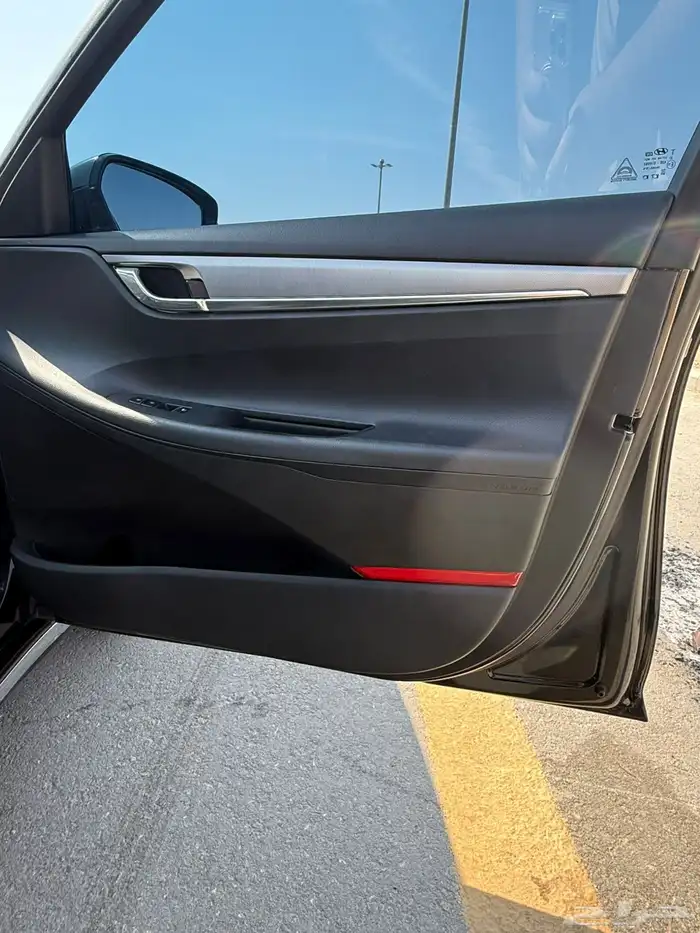 هيونداي ازيرا لون اسود داخلي أسوده ممشى قليل محركات بلد 32