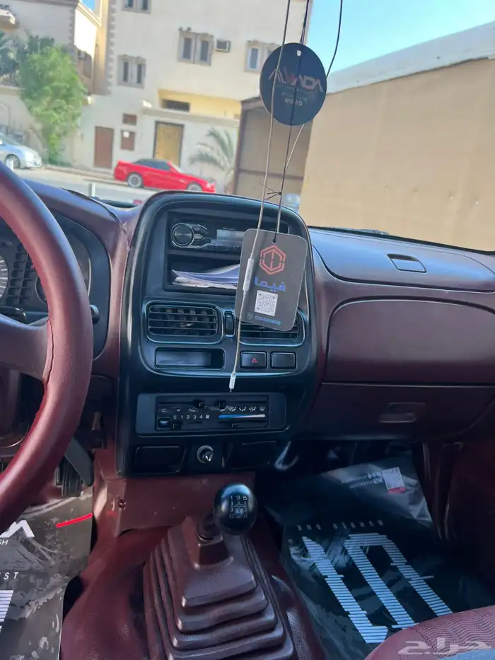 نيسان ددسن 2009 نظيف 9