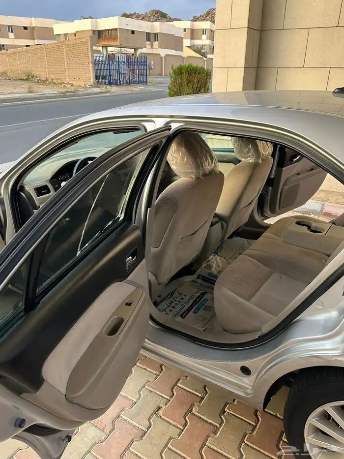 فورد ميلان 2007 12