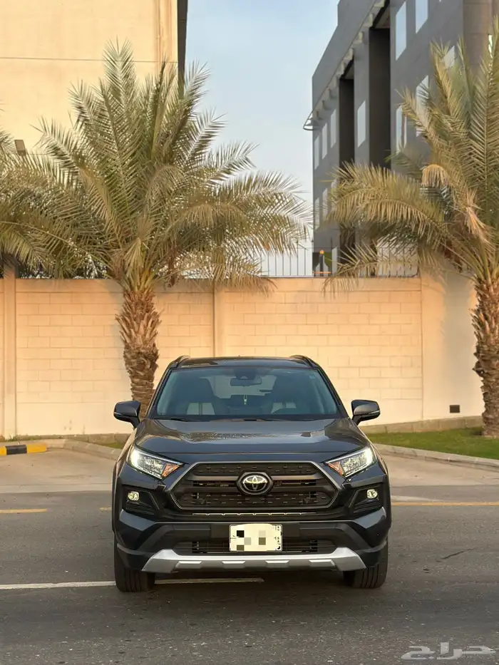تويوتا راف فور ادفنشر 2024 شبه جديد بنزين 1