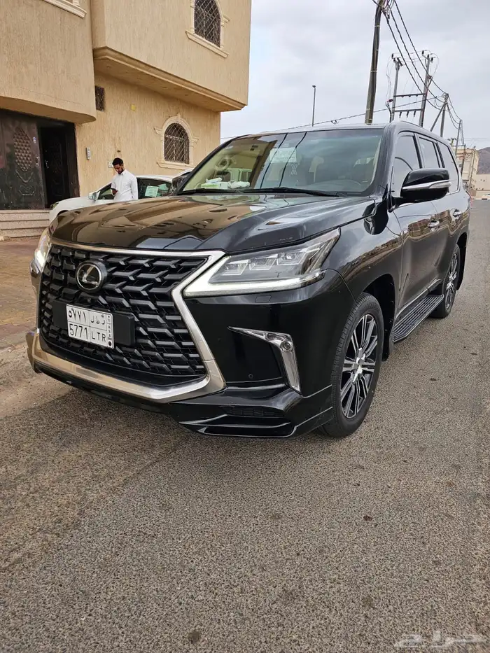 جيب لكزس موديل 2021 0