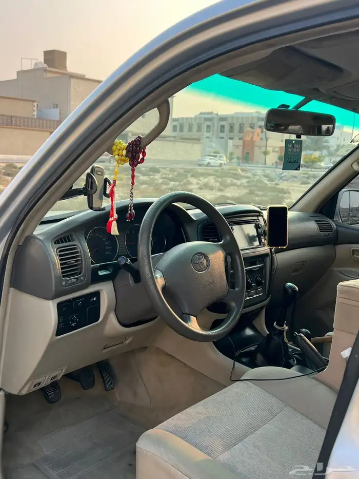 لاندكروزر 2006 10