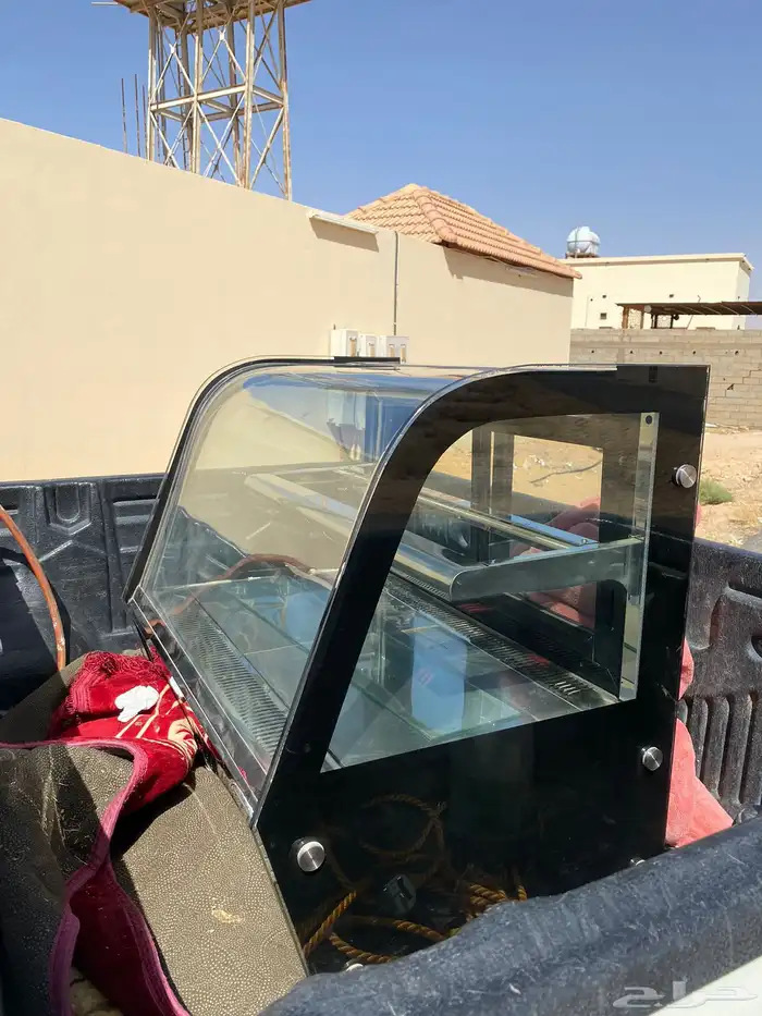 ثلاجة عرض للحلويات 3