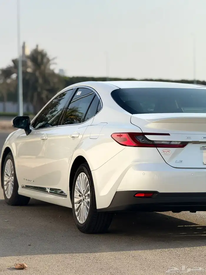 كامري 2025 LE بنزين 10