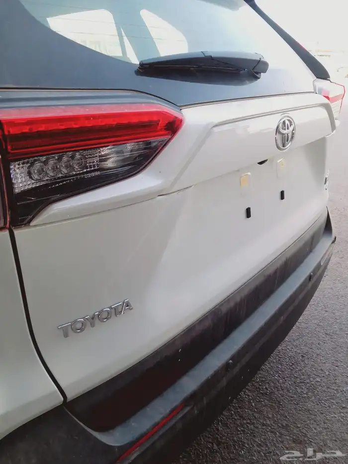 تويوتا راف فور LE دبل 2025 بطاقة 8