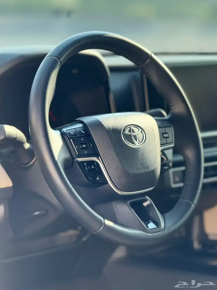 كامري 2025 LE بنزين 15