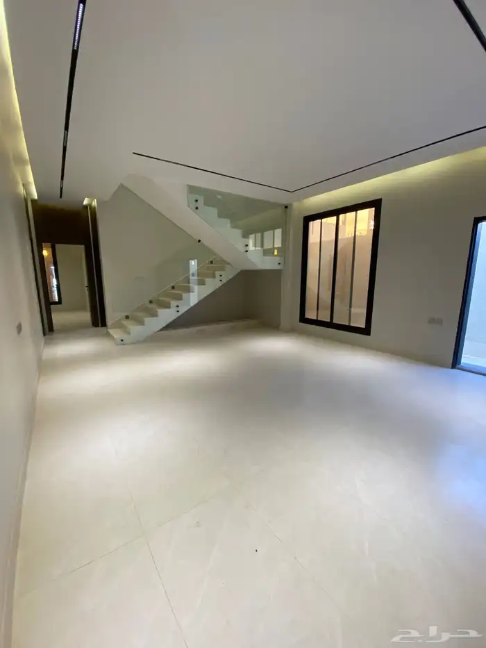 فيلاروف ارضية للبيع حي اليرموك 1