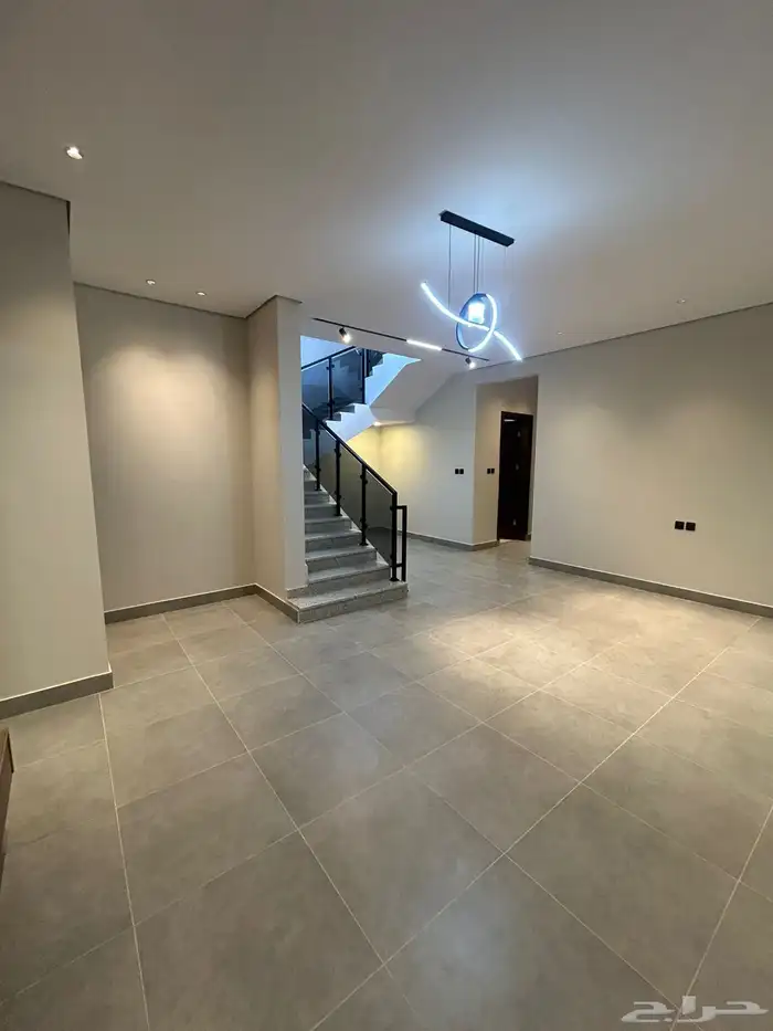 فلل روف أرضيه وعلويه حي الصفاء 9