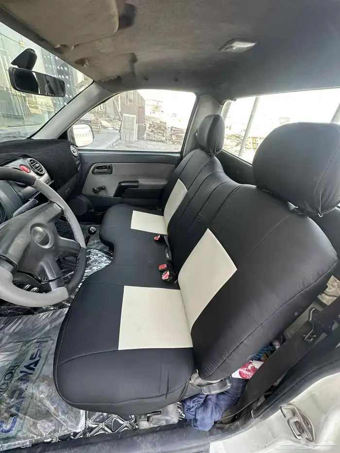 ايسوزو ديماكس 2008 جوانب 2