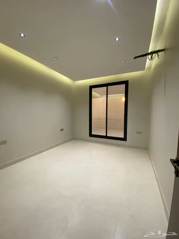 فيلاروف ارضية للبيع حي اليرموك 2