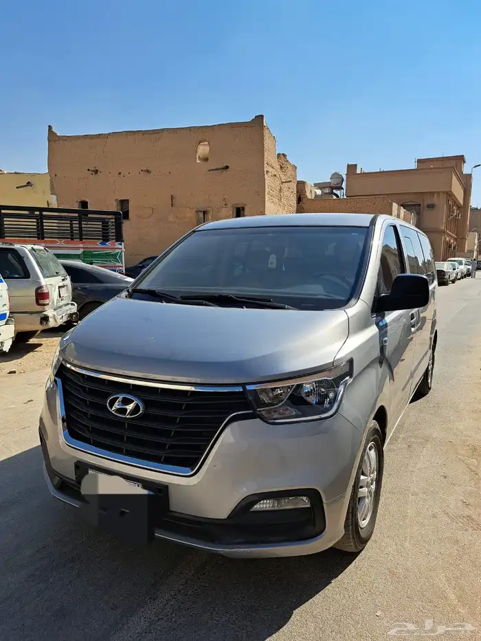اجار هيونداي H1 موديل 2020 بسائق في الرياض 0