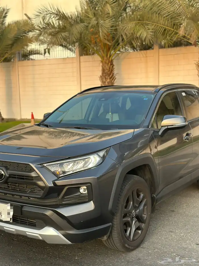 تويوتا راف فور ادفنشر 2024 شبه جديد بنزين 3