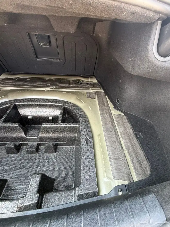 هيونداي ازيرا لون اسود داخلي أسوده ممشى قليل محركات بلد 37