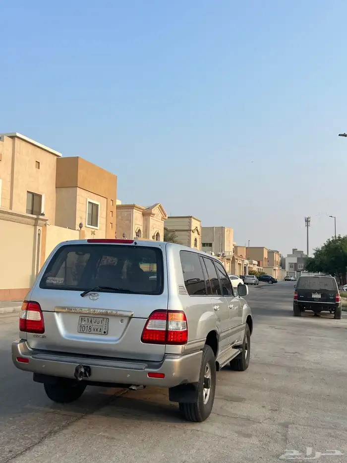 لاندكروزر 2006 1