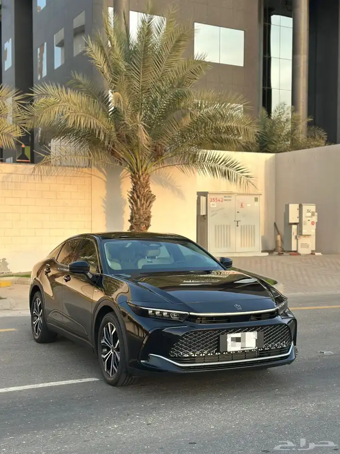 تويوتا كراون بريميوم 2025 شبه جديدة 0