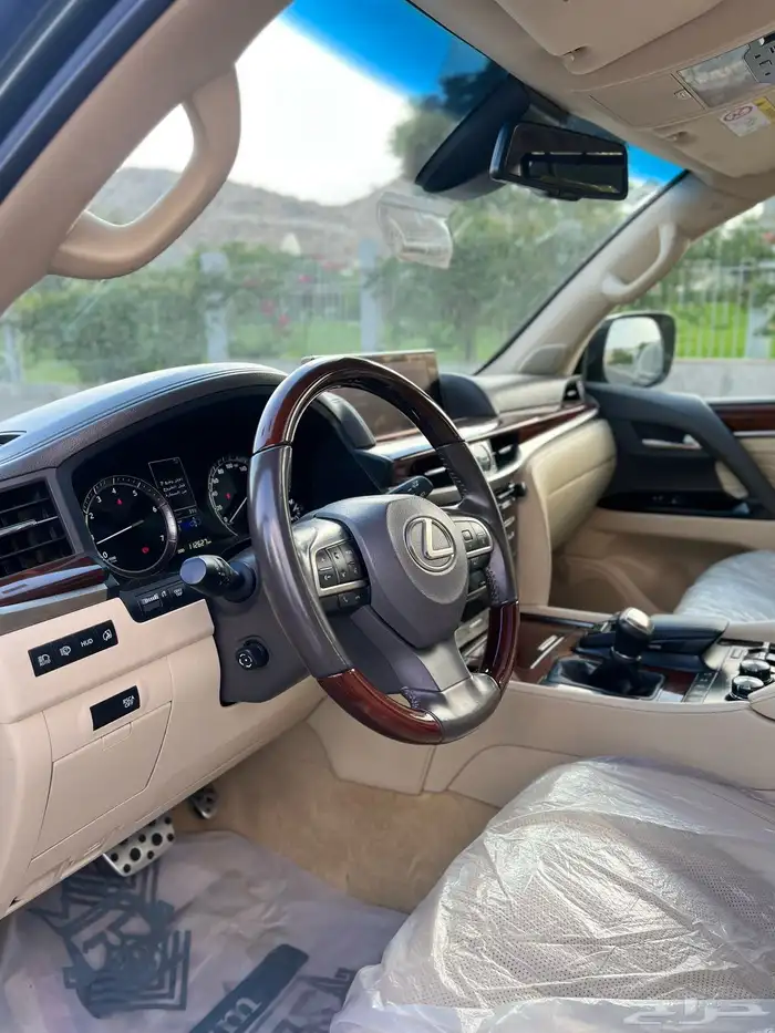 لكزس بلاك اديشن 2021 2