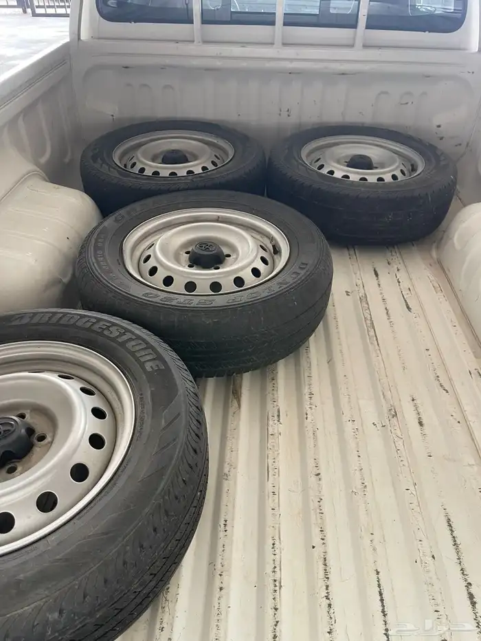 هايلكس ديزل نظيفه جدا مكينه 2800 سته غيار 3