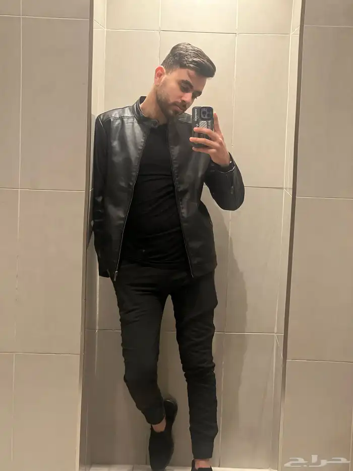 موديل إعلانات احترافي. خبرة بالمجال 2