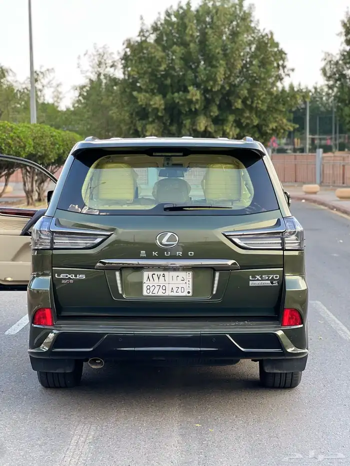 لكزس بلاك اديشن 2021 0