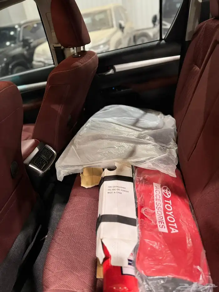 تويوتا هايلوكس ديزل 2024 7