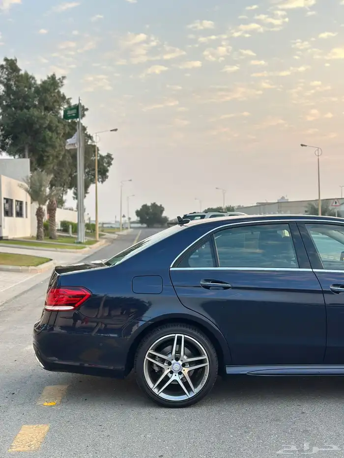 مرسيدس E300 2016 جفالي شبه جديده 8