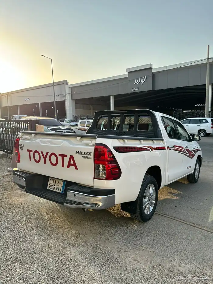 تويوتا هايلوكس 2016 بنزين بدون دبل سعودي عداد 45 الف 5