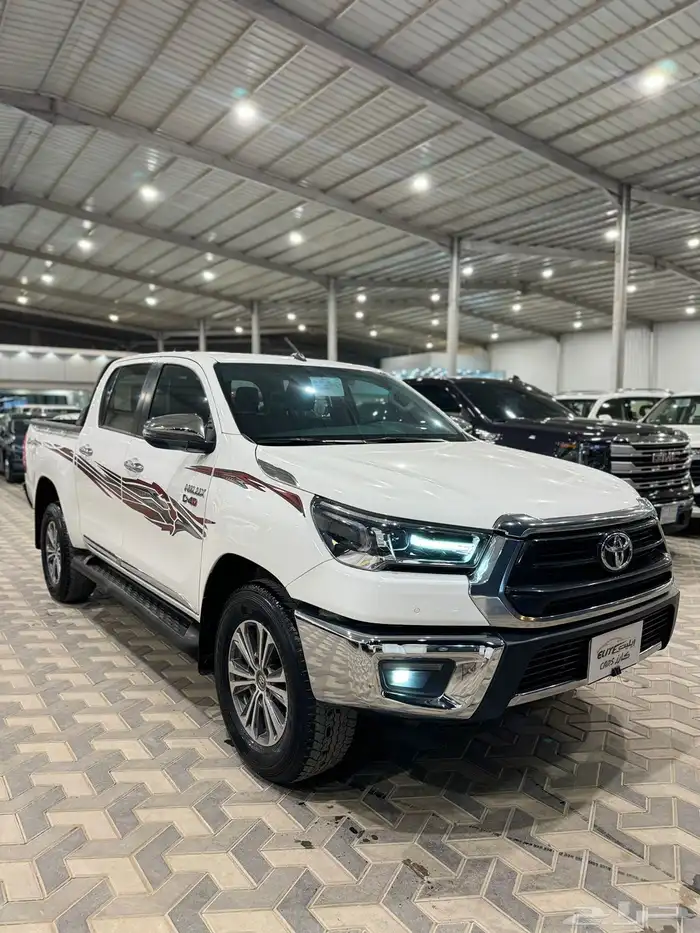 تويوتا هايلوكس ديزل 2024 2