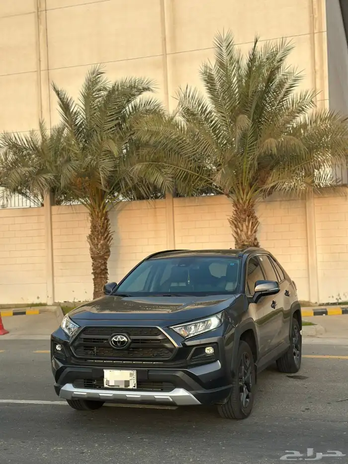تويوتا راف فور ادفنشر 2024 شبه جديد بنزين 2